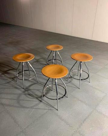 Calligaris barkruk – Italiaans mid-century design beschikbaar voor biedingen