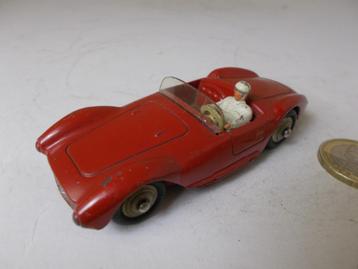 Dinky Toys 22A MASERATI 2000 SPORTS (1958) + DRIVER I.g.st. beschikbaar voor biedingen