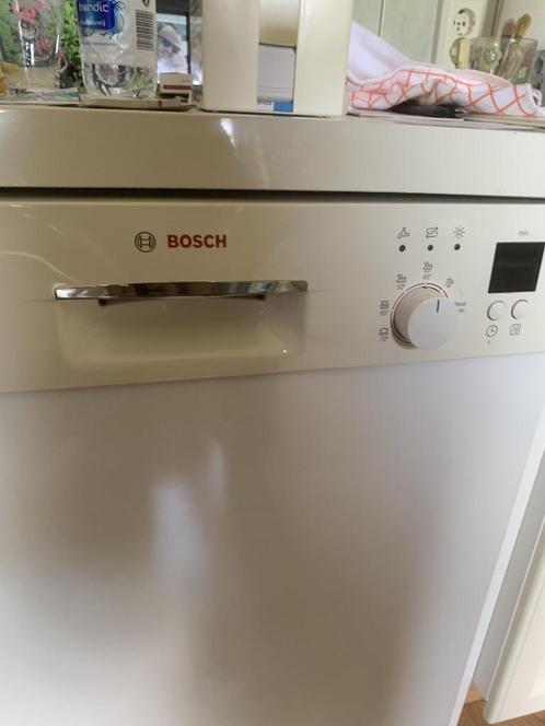 Vaatwasser  Bosch silence 3 in 1 Digitale uitlezing, Witgoed en Apparatuur, Vaatwasmachines, Zo goed als nieuw, Vrijstaand, Minder dan 85 cm