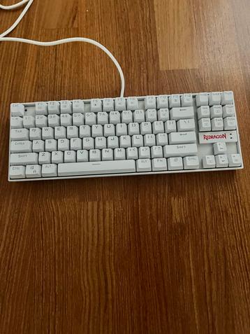 Redragon K552 Gaming Toetsenbord beschikbaar voor biedingen