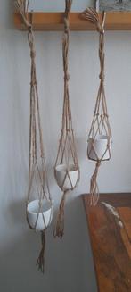 Set van 3 plantenhangers van jute touw incl bloempotjes, Ophalen of Verzenden, Zo goed als nieuw