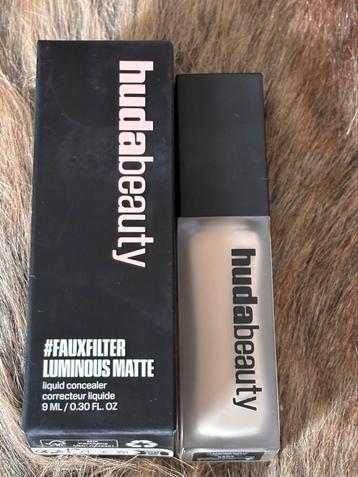Huda beauty fauxfilter consealer beschikbaar voor biedingen