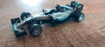 Mercedes w07 hybrid beschikbaar voor biedingen