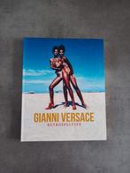 Boek Gianni Versace, Ophalen of Verzenden, Overige onderwerpen