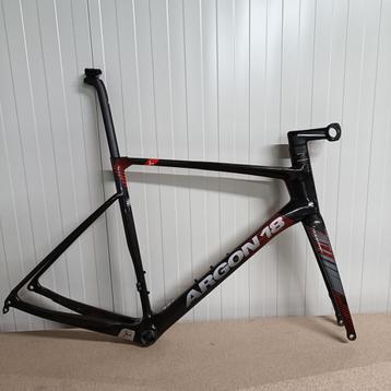 Argon Sum Pro frame Maat L beschikbaar voor biedingen