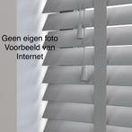 Lichtgrijze houten jaloezieën 143,5x185cm, 100 tot 150 cm, Nieuw, Ophalen of Verzenden, Grijs
