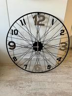 Fietswiel Wandklok 70cm, Ophalen, Zo goed als nieuw, Analoog, Wandklok
