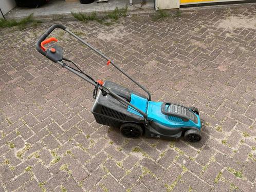 Gardena elektrische grasmaaier, Tuin en Terras, Grasmaaiers, Zo goed als nieuw, Elektrische grasmaaier, 30 t/m 39 cm, Cirkelmaaier