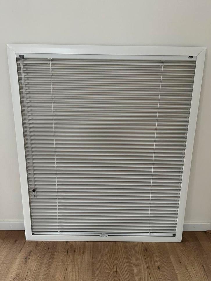 Luxaflex lamellen 2x voor draai en kiep raam, Doe-het-zelf en Verbouw, Verwarming en Radiatoren, Zo goed als nieuw, 800 watt of meer