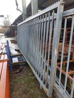 Schuifpoort, doorgang 3m, 1.65m hoog, Ophalen, Gebruikt, IJzer, Spijlenhekwerk