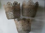 3 heel mooie gehaakte bloemsierpotten/ lampenkappen z.g.a.n., Ophalen of Verzenden, Zo goed als nieuw