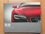 Audi R8 Coupé en R8 Spyder - Dikke hardbound catalogus, Gelezen, Verzenden, Audi, Audi