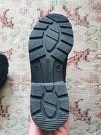 Gloednieuwe Blundstone schoenen, maat 5(38/39)120 euro., Kleding | Dames, Schoenen, Nieuw, Sneakers of Gympen, Ophalen