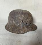 wo1 - Duitse M16 helm met kinriembevestiging - maat 64, Ophalen of Verzenden, Landmacht, Duitsland, Helm of Baret