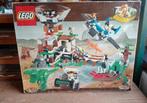 Lego 5987 adventurers dino research compound DOOS LEEG, Ophalen of Verzenden, Gebruikt, Lego