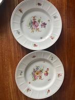 Antieke Borden met Bloemmotief (2 stuks) - Serviesgoed Losst, Ophalen of Verzenden