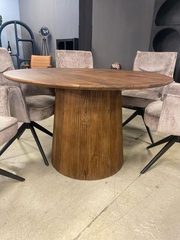 LEEGVERKOOP RONDE EETTAFEL JAPANDI BIJ CHEFMEUBEL ! 479 EURO beschikbaar voor biedingen