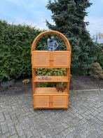 Vintage rotan kast met bogen en deuren, unieke opbergkast, Ophalen