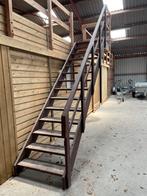 Houten trap voor schuur of berging, Doe-het-zelf en Verbouw, Ladders en Trappen, Ophalen, Gebruikt, 2 tot 4 meter