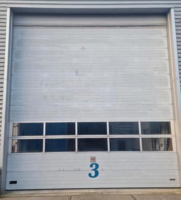 2x overheaddeur 6300 x 6950 beschikbaar voor biedingen