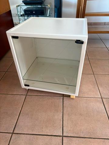 Akai cube jaren 80 beschikbaar voor biedingen