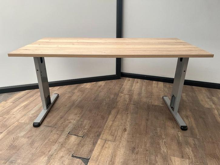 Bureau T-poot Aluminium + Nieuw blad, Huis en Inrichting, Bureaus, Gebruikt, Ophalen of Verzenden