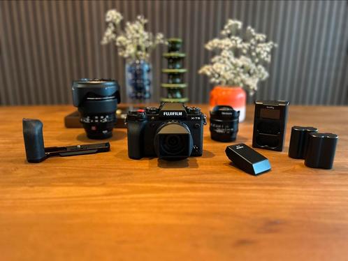 Fujifilm X-T5 Kit –Excellent Condition- Lenses & Accessories, Audio, Tv en Foto, Fotocamera's Digitaal, Zo goed als nieuw, Fuji