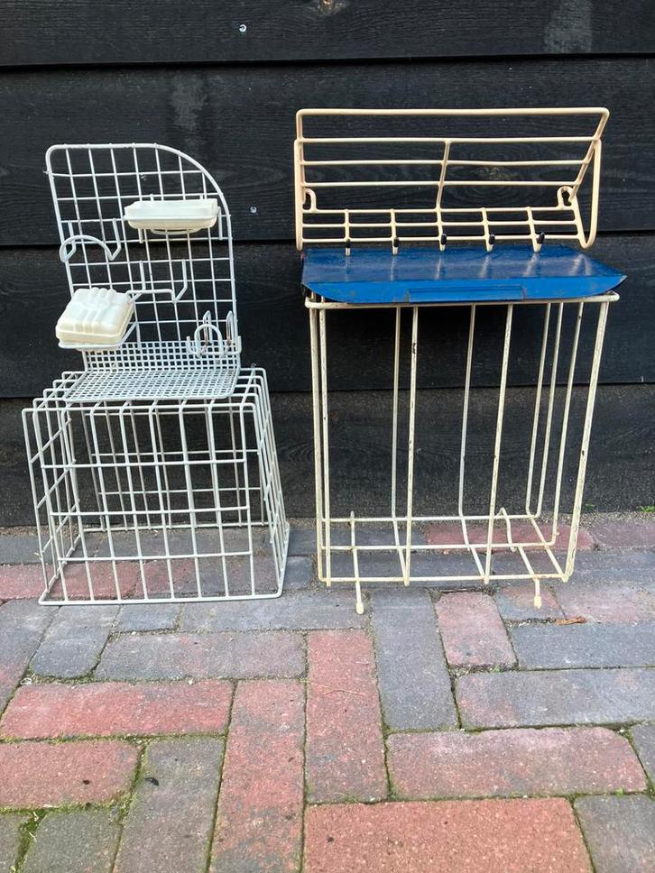 Vintage zwitsal badkamerrekje, handdoekrekje en vuilnisbakje, Antiek en Kunst, Curiosa en Brocante, Ophalen of Verzenden