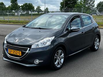 Peugeot 208 1.6 BlueHDi Blue Lease Executive - NAVI beschikbaar voor biedingen
