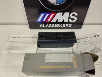 BMW E32 E34 cassetteopberg box div.kleuren N.O.S beschikbaar voor biedingen