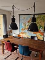Twee industriële hanglampen voor eettafel, Huis en Inrichting, Lampen | Hanglampen, Ophalen, Gebruikt, 50 tot 75 cm, Vintage industrieel