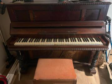 Piano opknapper beschikbaar voor biedingen