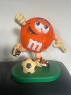 M&M’s voetbal dispenser oranje, Verzamelen, Ophalen of Verzenden, Zo goed als nieuw, Overige sporten, Beeldje of Poppetje