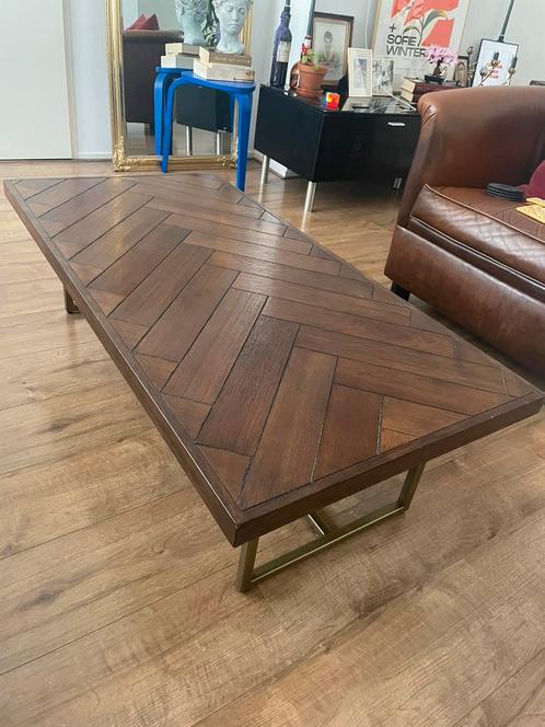 Dutchbone salontafel – acaciahout en messing onderstel, Huis en Inrichting, Tafels | Salontafels, Zo goed als nieuw, Minder dan 50 cm