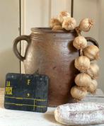 Brocante oude grespot / gres pot met oortjes, Verzenden