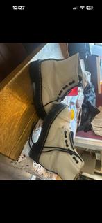 Nieuwe dr martens maat 42, Kleding | Dames, Ophalen of Verzenden, Zo goed als nieuw, Zwart