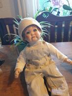 Joye, leuke porceleinen jongenspop, Verzamelen, Poppen, Ophalen of Verzenden