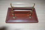 Vintage brievenrek van messing en bruin kunstleer, Antiek en Kunst, Curiosa en Brocante, Ophalen of Verzenden