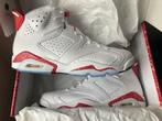 Air Jordan 6 - red oreo - maat 44, Wit, Nieuw, Ophalen of Verzenden, Sneakers of Gympen