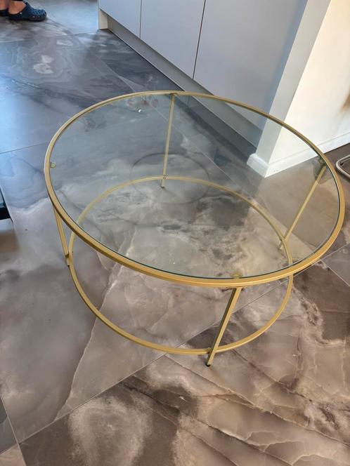 Moderne salontafel – glas & goudkleurig metaal – 84x46 cm, Huis en Inrichting, Tafels | Salontafels, Zo goed als nieuw, Minder dan 50 cm