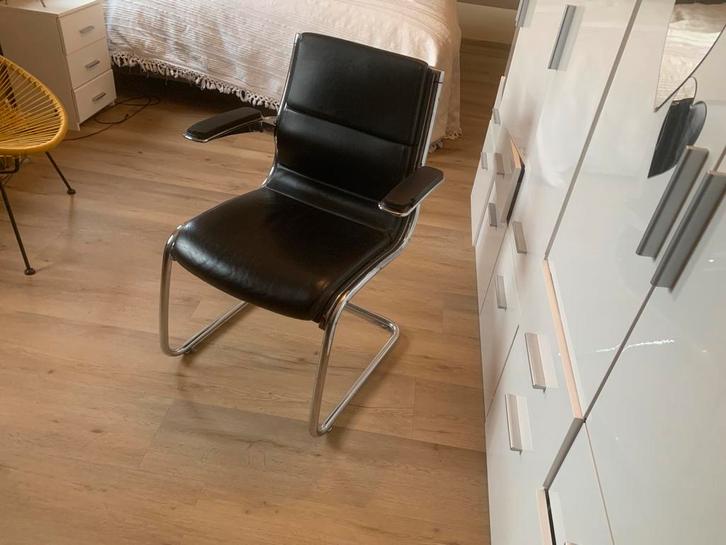 4x Sitland Arte's Sit it classic visitor nieuwprijs €795 ps., Huis en Inrichting, Bureaustoelen, Gebruikt, Bureaustoel, Zwart
