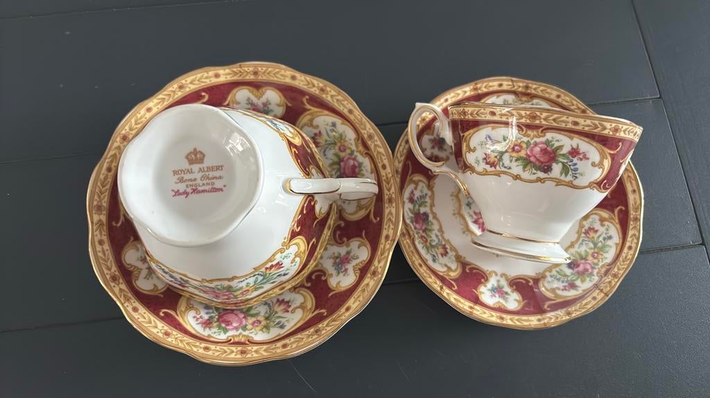 Royal Albert intacte kopjes met schoteltjes, Antiek en Kunst, Antiek | Servies los, Ophalen