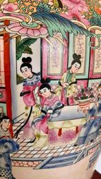 WONDERDFUL VINTAGE FAMILY ROSE COLLECTION MAGNIFICENT ITEMS, Antiek en Kunst, Ophalen