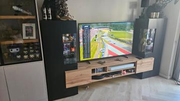 Mooi zwart ket hout televisiemeubel