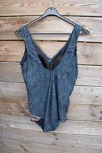 Badpak zwart/ donkerblauw/ kleur Sunflair mt 50 C Cup Vaste, Kleding | Dames, Grote Maten, Zwart, Ophalen of Verzenden, Zo goed als nieuw