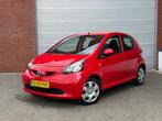 Toyota Aygo 1.0-12V + | NAP | 2E EIG | AUTOMAAT, Stof, Metallic lak, Zwart, 4 stoelen