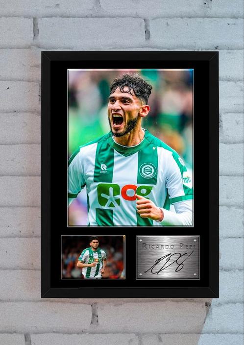 Ricardo Pepi fotolijst. Handtekening! Cadeau-idee., Verzamelen, Posters, Zo goed als nieuw, Sport, A4 of kleiner, Rechthoekig Staand