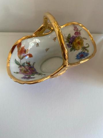 Vintage Limoges  Porseleinen Mandje met Bloemen beschikbaar voor biedingen