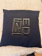 Fendi Kussens 2  45x45 cm - Zwart - Goede Staat, Ophalen, Zo goed als nieuw, Zwart, Vierkant