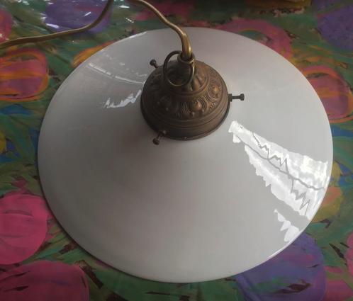 Vintage Franse melkglas lampen kappen, Huis en Inrichting, Lampen | Lampenkappen, Zo goed als nieuw, Minder dan 25 cm, Rond, Overige kleuren